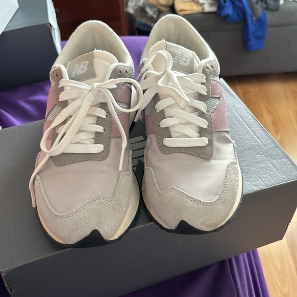 New Balance 237 Sneaker - Picture 2 of 8